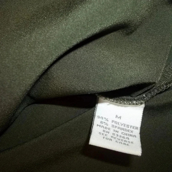 Dressbarn size medium 3/4 sleeve button up shirt - Picture 3 of 4